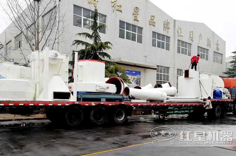 兩臺工業磨粉機發往廣東